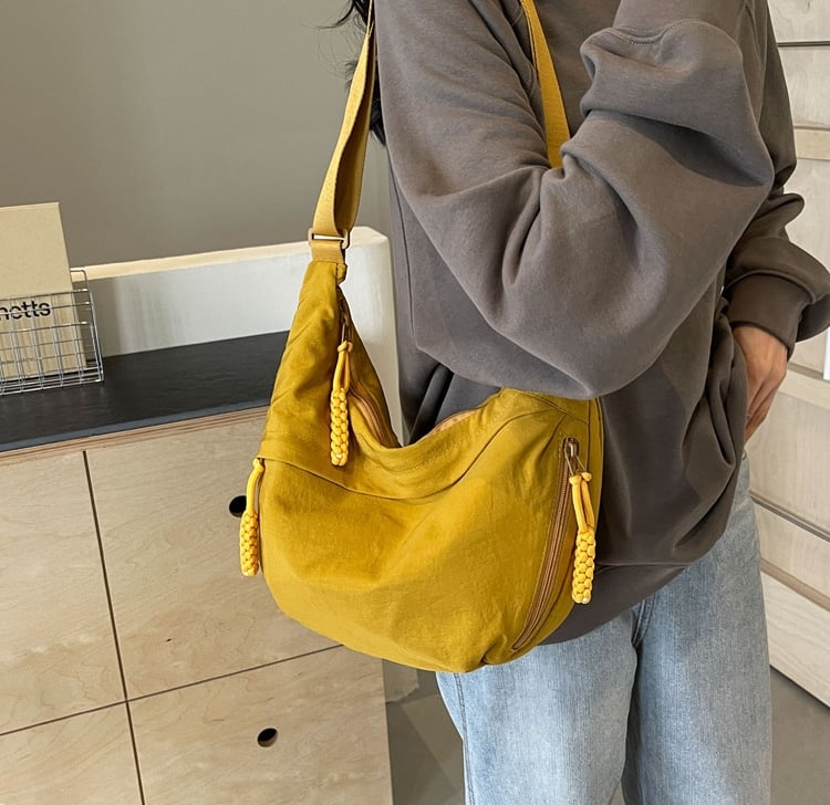 🔥Fasjonabel skulderveske i nylon i ensfarge