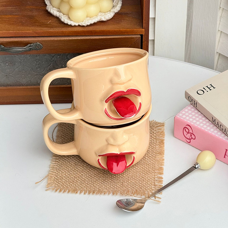 ☕ Taza de cerámica con diseño abstracto original de lengua