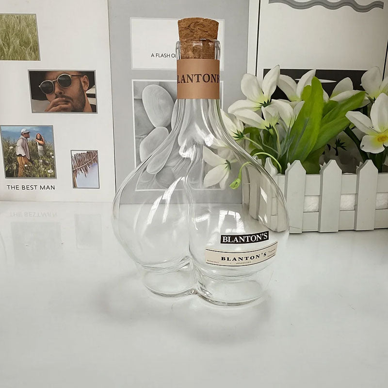 🥂Dale a tu cata de vinos un toque divertido con esta botella tan juguetona.