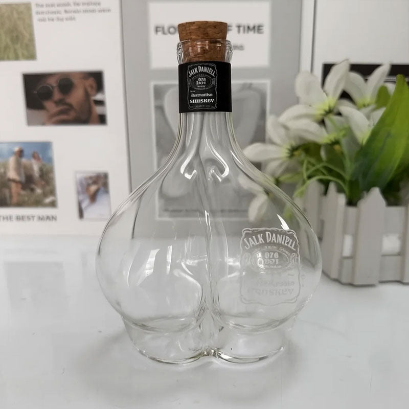 🥂Dale a tu cata de vinos un toque divertido con esta botella tan juguetona.