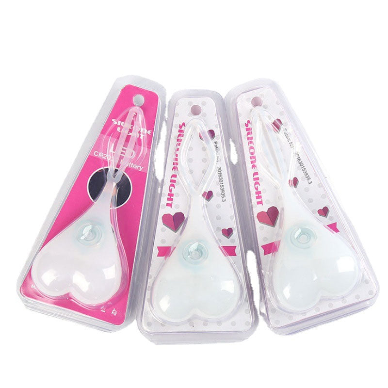 ✨Fest den på sykkelen din og sykle av gårde med en gang.💞«Hjerteformet» baklys for sykle