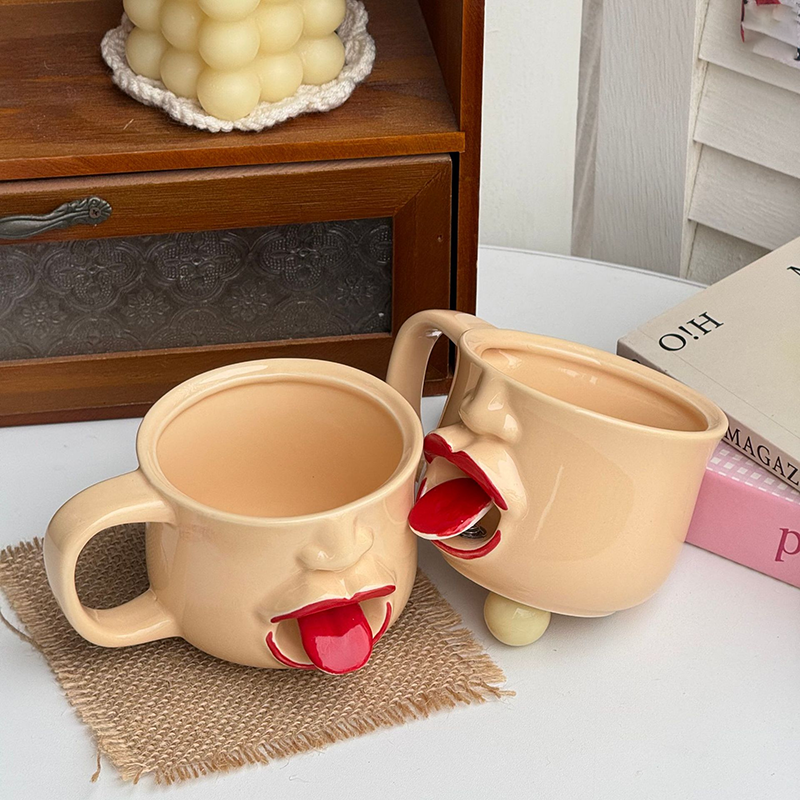 ☕ Taza de cerámica con diseño abstracto original de lengua